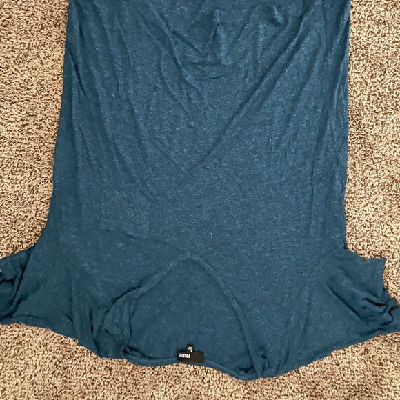 Size S Wilfred Free T-shirt - Picture 1 of 3